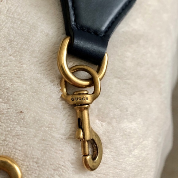 GUCCI Calfskin Bamboo Medium Shoulder Bag - Picture 10 of 14